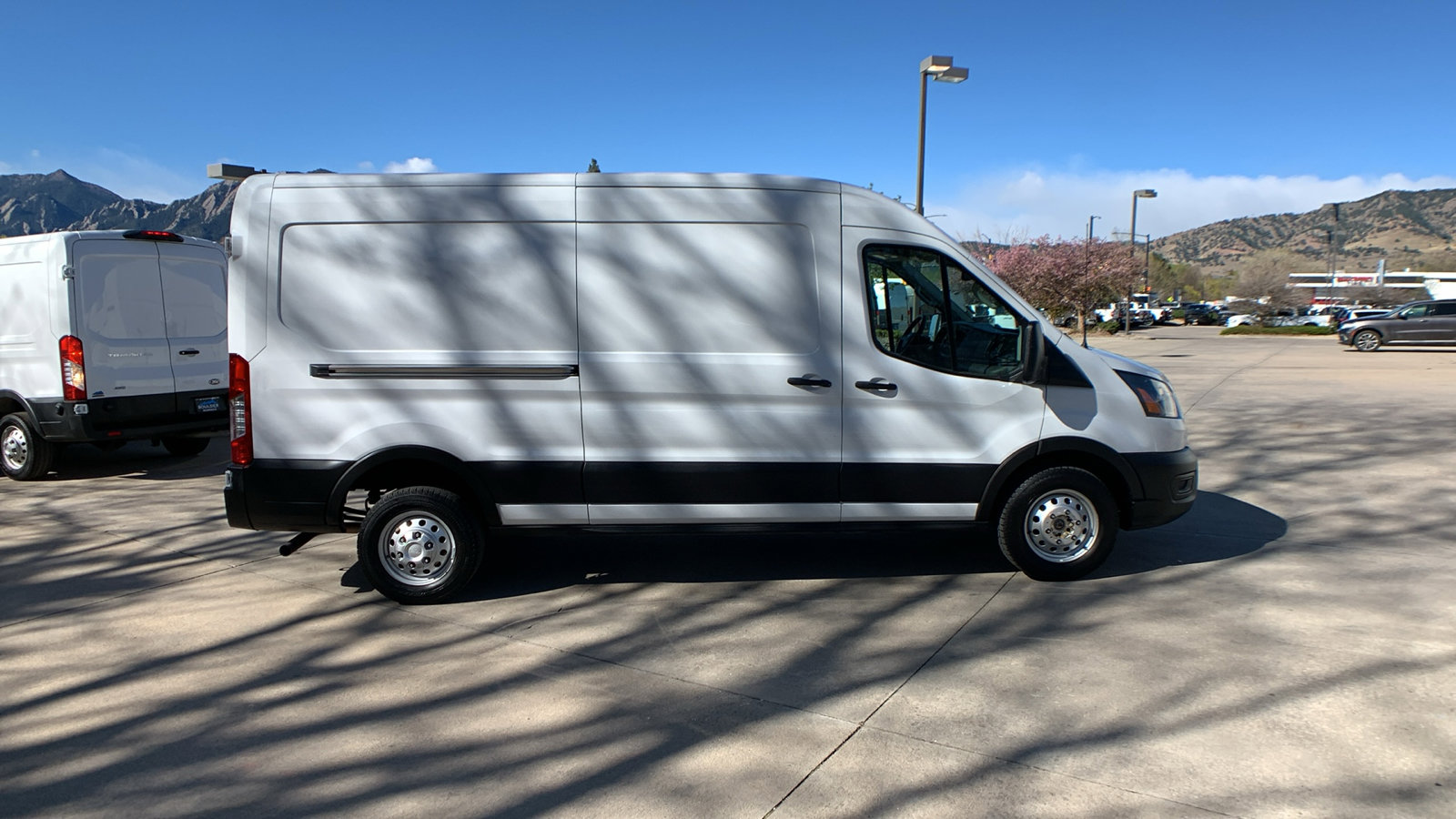 Used 2023 Ford Transit 250 Medium Roof AWD w/ Load Area Protection Package image 5