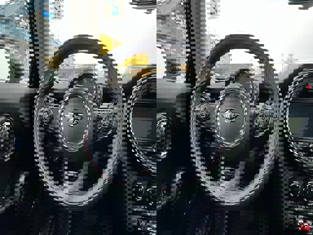 Used 2020 MINI Cooper S w/ Premium Package image 19