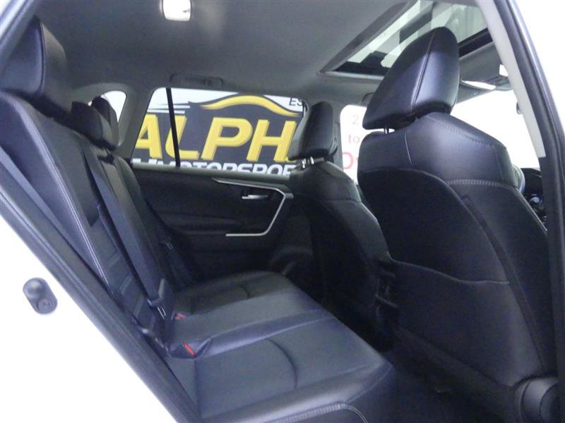 Used 2025 Toyota RAV4 XLE Premium w/ Weather Package AWD/4WD image 19