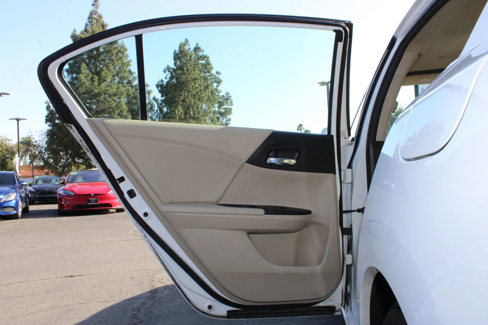 Used 2014 Honda Accord EX image 13