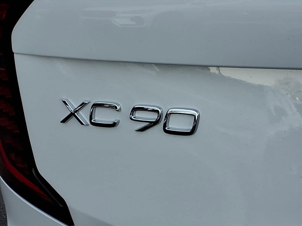 New 2026 Volvo XC90 B6 Ultra w/ Protection Package image 5