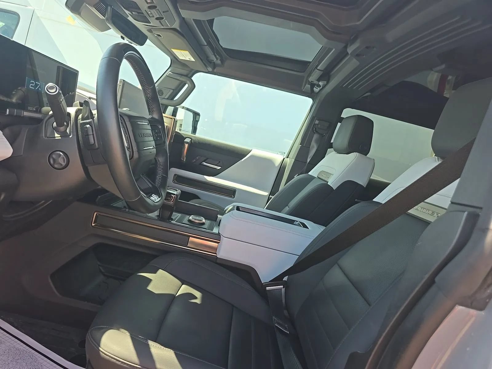 Used 2025 GMC Hummer EV 2X AWD/4WD image 6