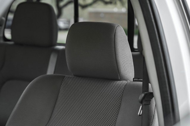 Used 2021 Nissan Frontier SV w/ Midnight Edition Floor Mats image 32