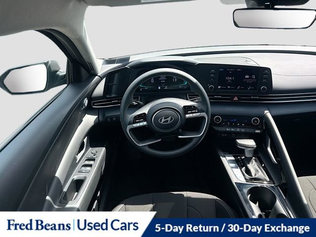 Used 2026 Hyundai Elantra Hybrid FWD image 23