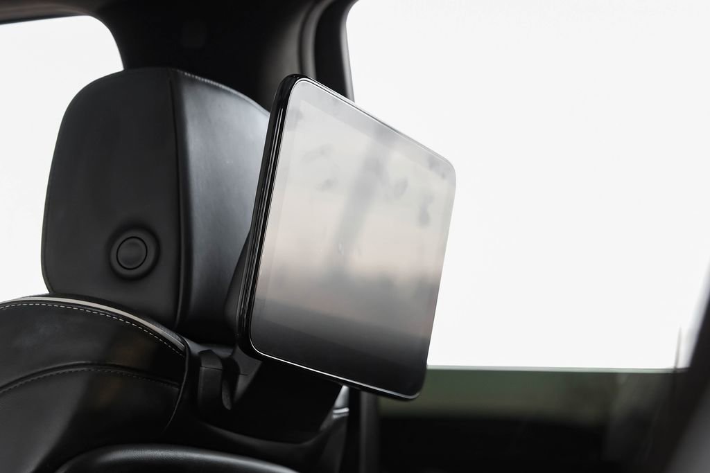 Used 2021 Cadillac Escalade Sport Platinum w/ LPO, Floor Liner Package image 54