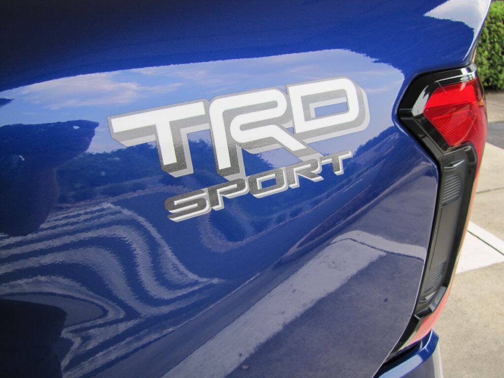 Used 2024 Toyota Tacoma TRD Sport w/ TRD Sport Upgrade Package AWD/4WD image 34