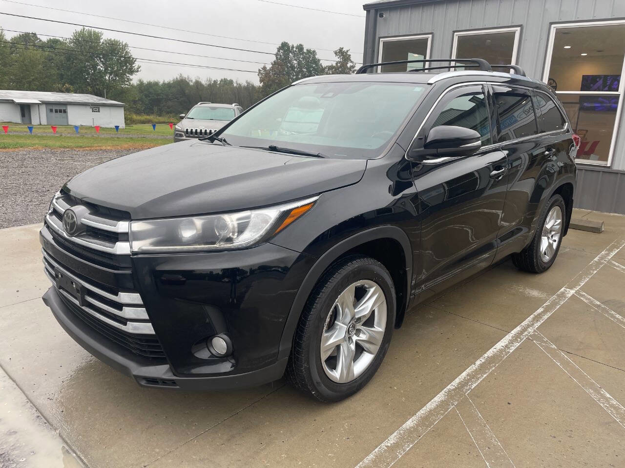 Used 2018 Toyota Highlander Limited image 4