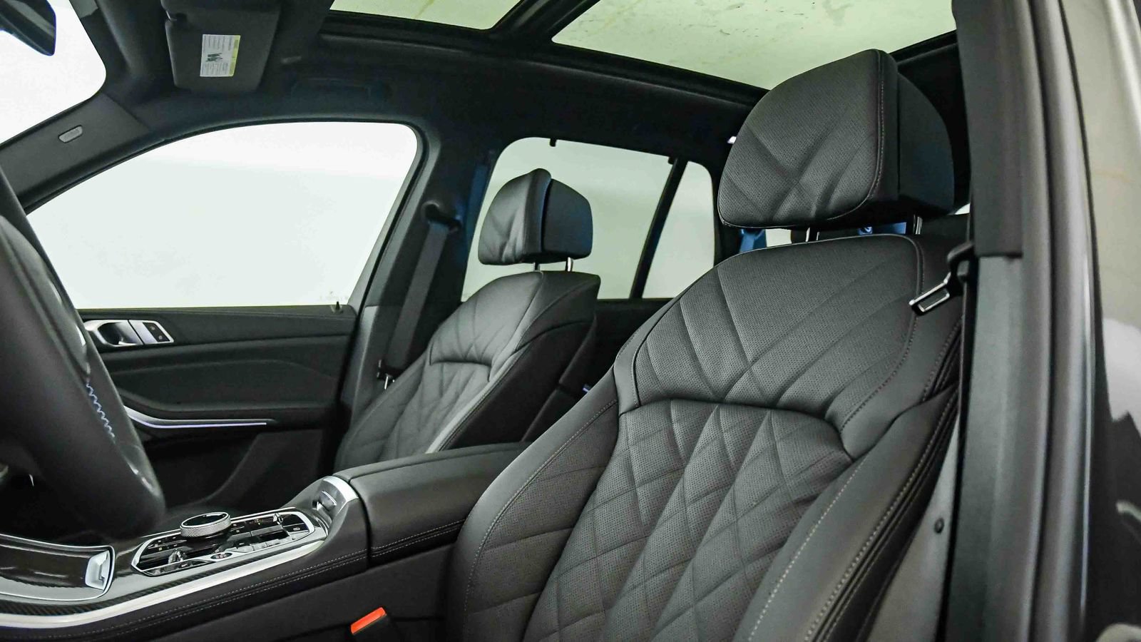 New 2026 BMW X5 M60i AWD/4WD image 24