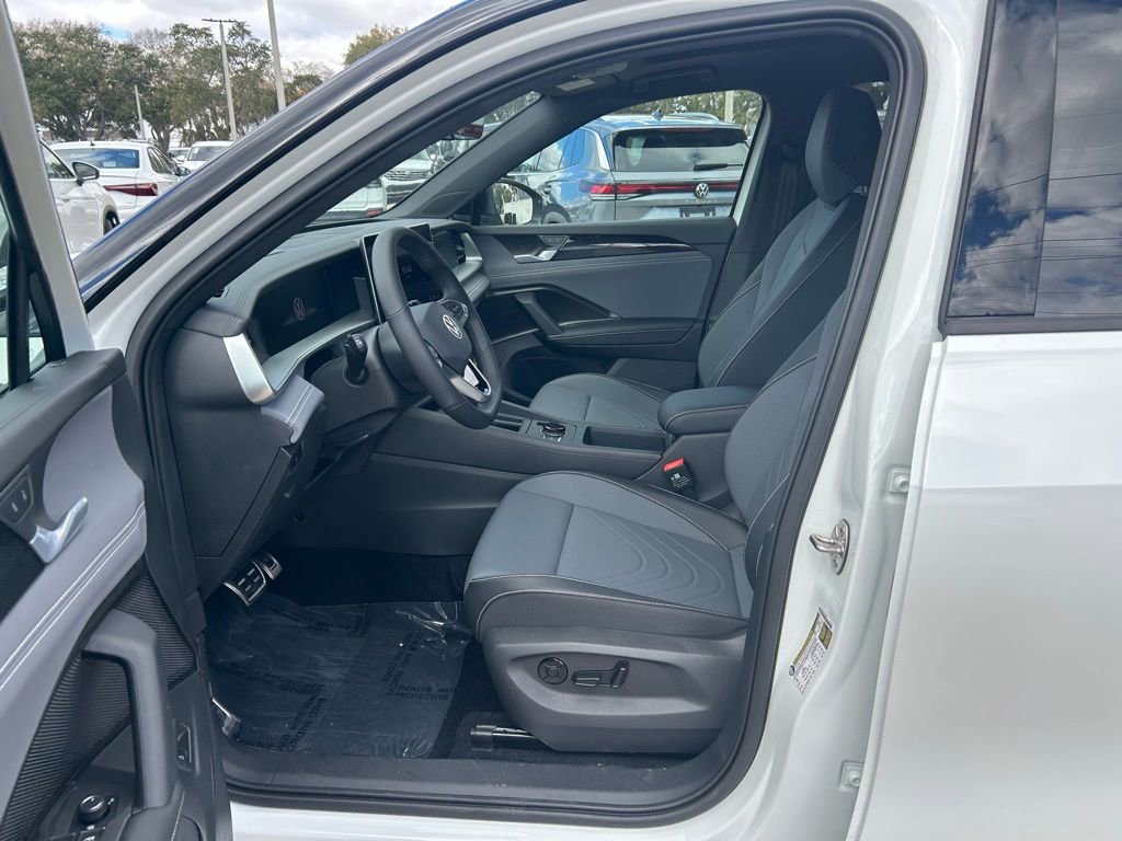 New 2026 Volkswagen Tiguan SE R-Line image 15