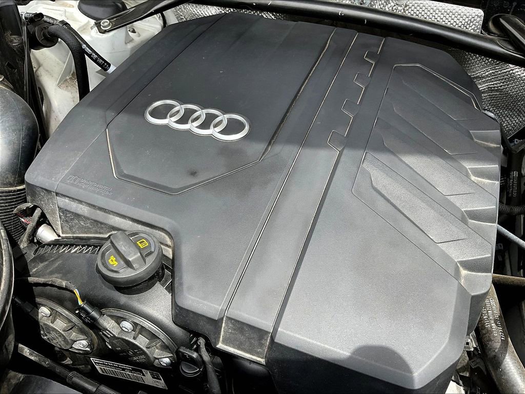 Used 2022 Audi Q5 2.0T Premium w/ Convenience Package AWD/4WD image 31