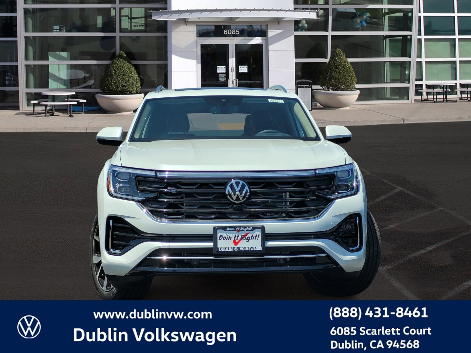 New 2025 Volkswagen Atlas SEL Premium R-Line image 2