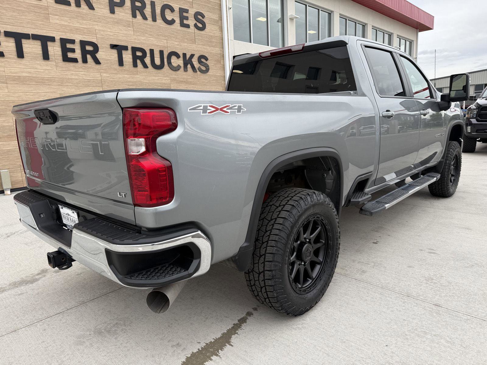 Used 2024 Chevrolet Silverado 2500 LT image 5