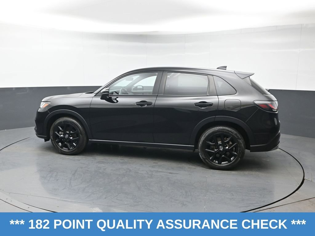 Used 2025 Honda HR-V Sport image 4