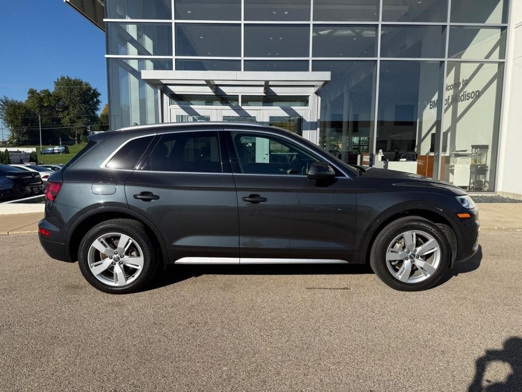 Used 2019 Audi Q5 2.0T Premium Plus AWD/4WD image 2