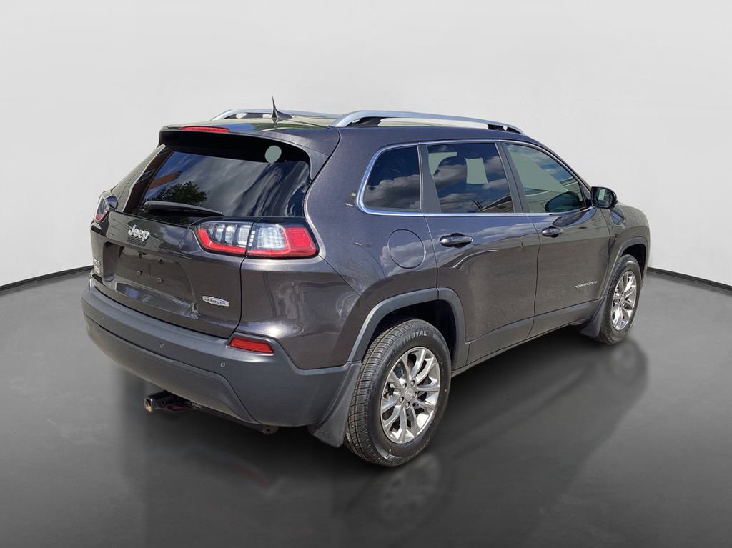 Used 2019 Jeep Cherokee Latitude Plus w/ Cold Weather Group AWD/4WD image 5
