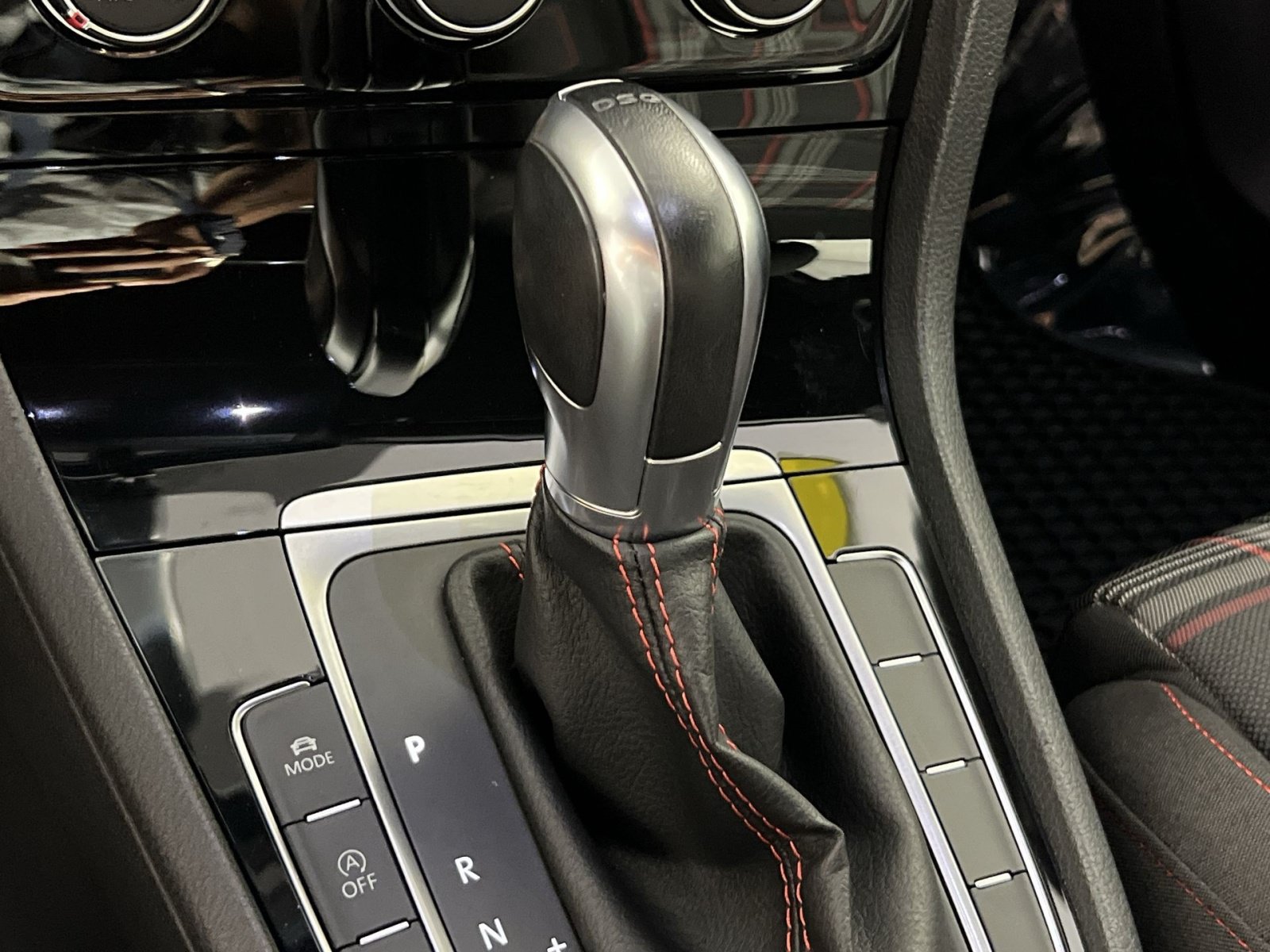 Used 2018 Volkswagen GTI S FWD image 23