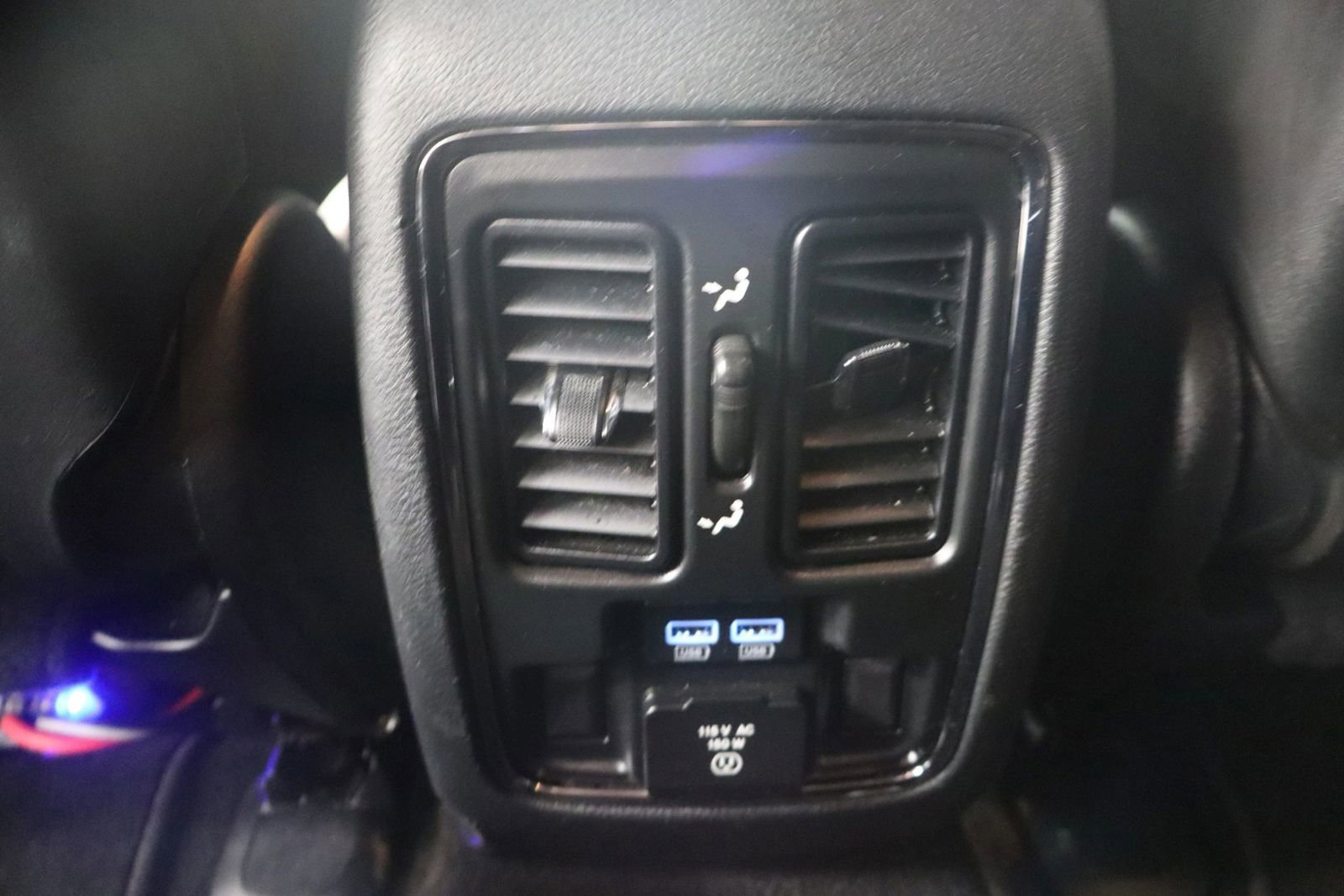 Used 2019 Jeep Grand Cherokee Limited image 18