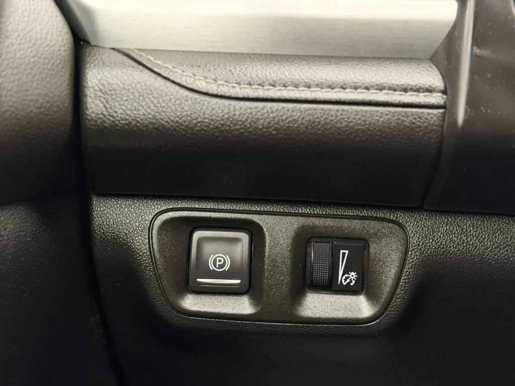 Used 2019 GMC Acadia SLE image 21