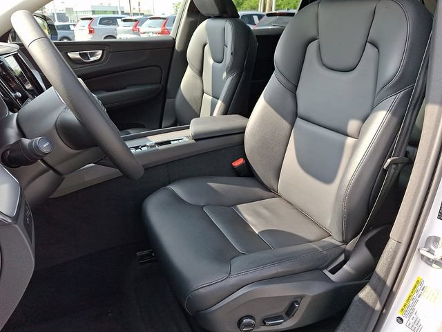 Certified 2024 Volvo XC60 T8 Core w/ Climate Package AWD/4WD image 14