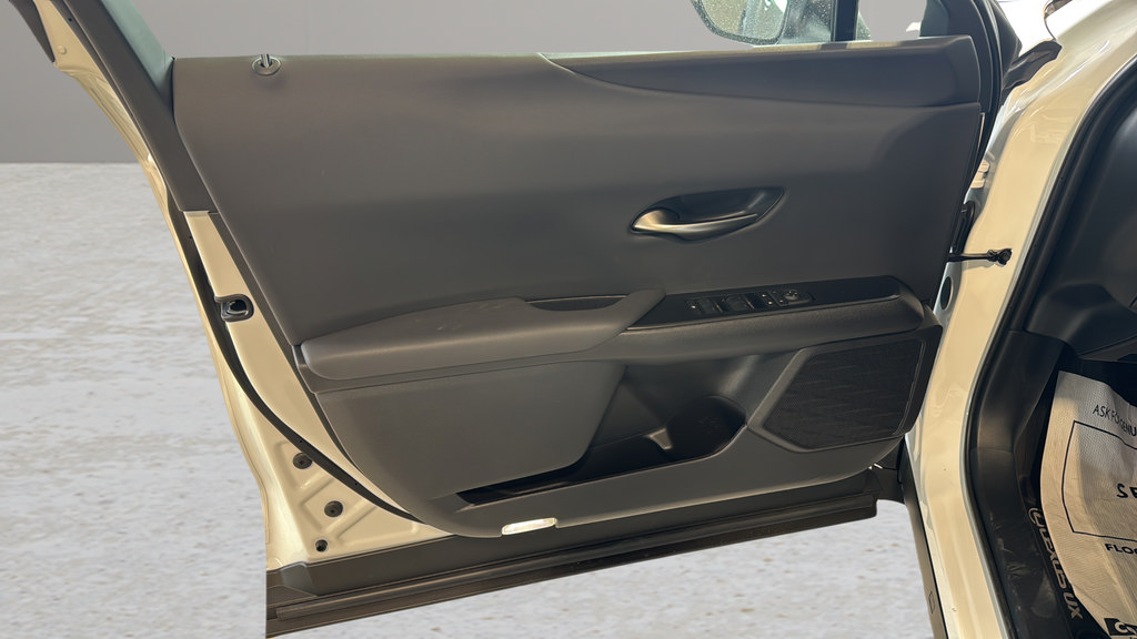 New 2026 Lexus UX 300h AWD image 10