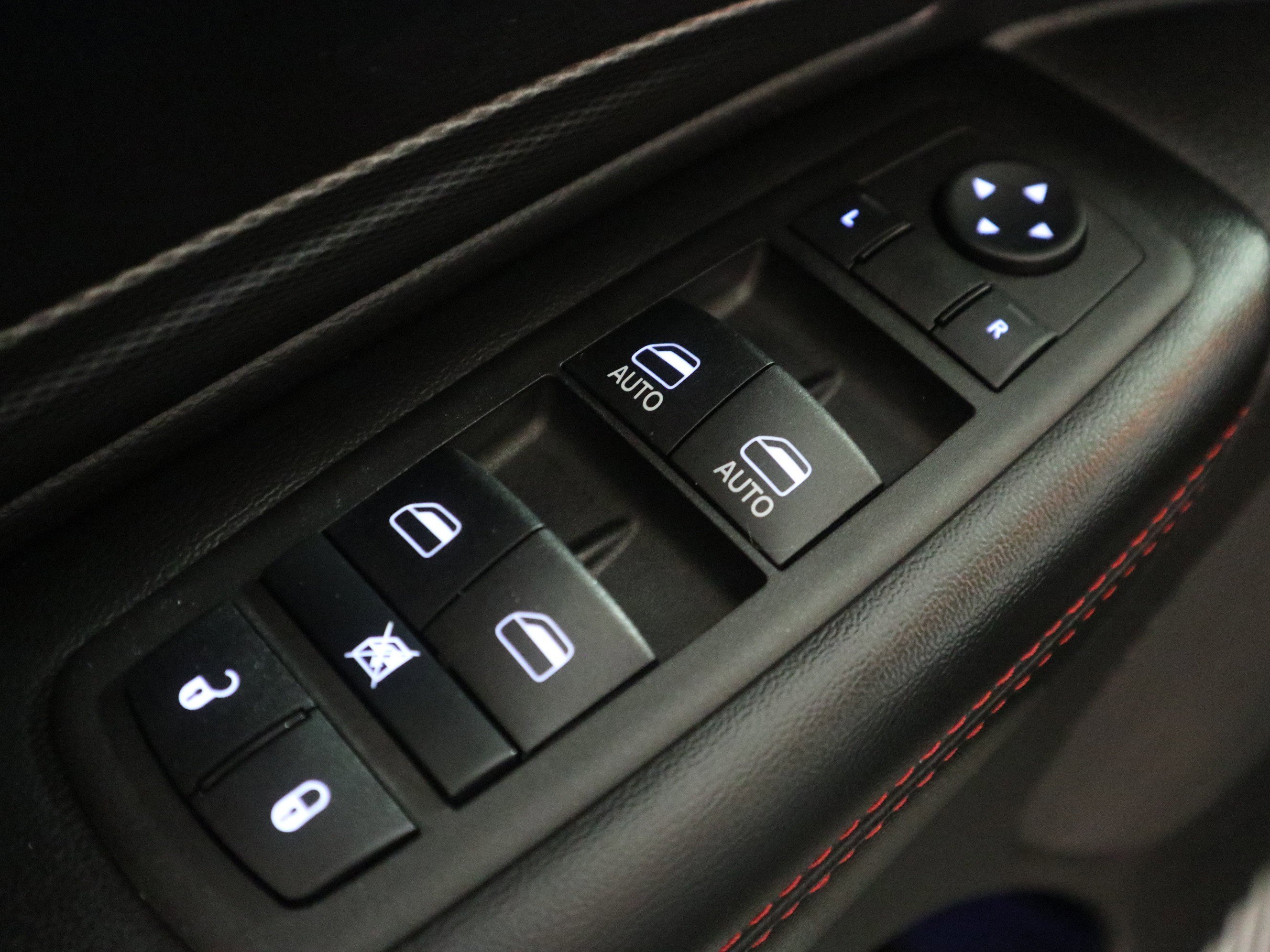 Used 2025 Dodge Durango GT image 35