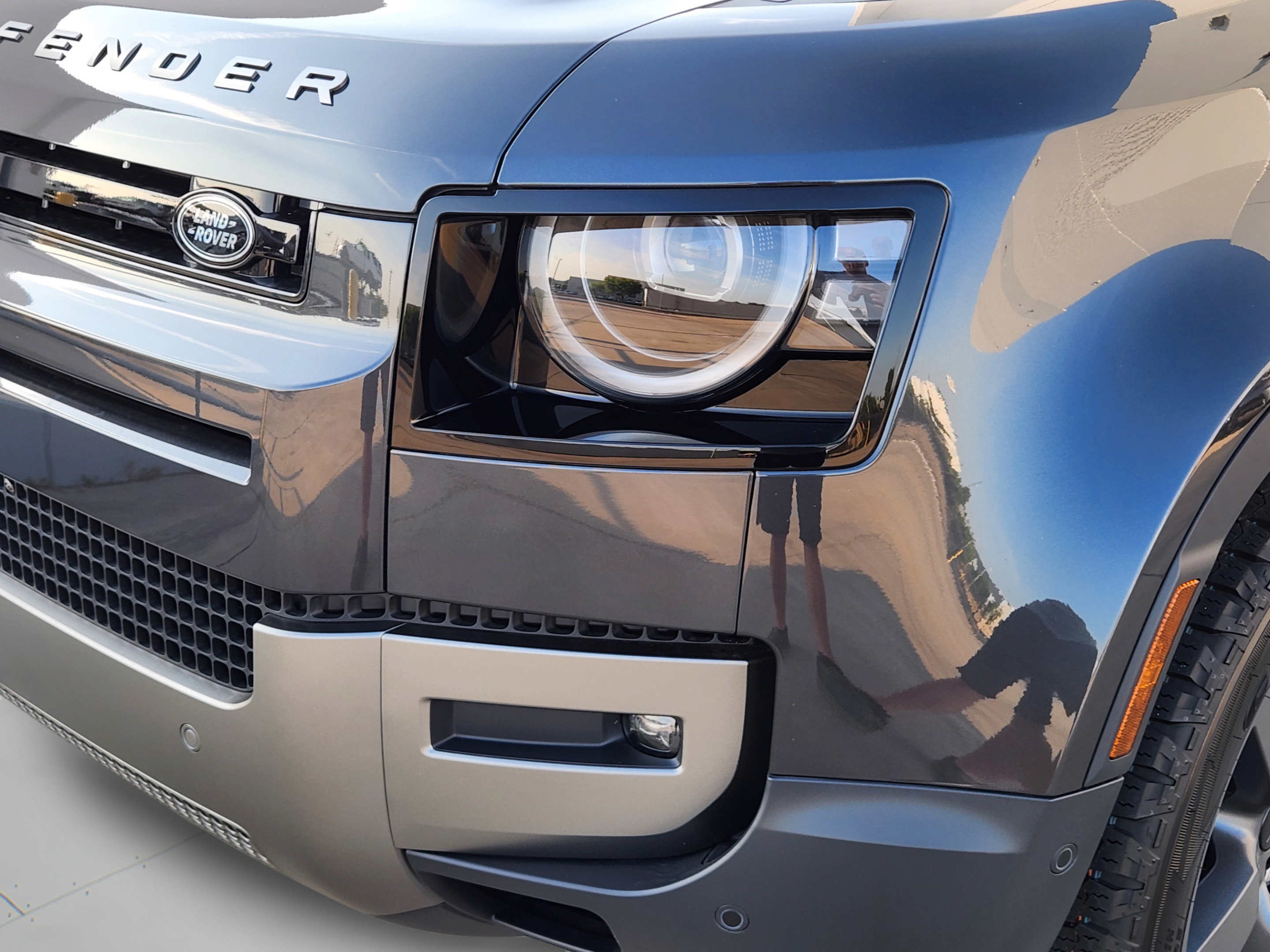 New 2026 Land Rover Defender 110 S AWD/4WD image 30