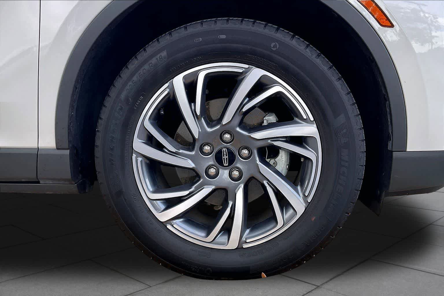 Used 2023 Lincoln Corsair FWD image 10
