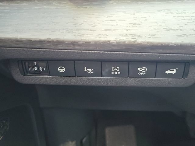 Certified 2024 Nissan Ariya AWD image 28