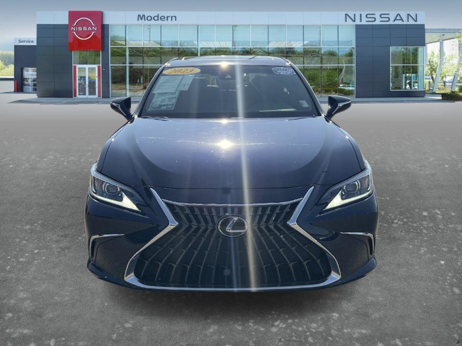 Used 2023 Lexus ES 350 w/ Premium Package FWD image 2