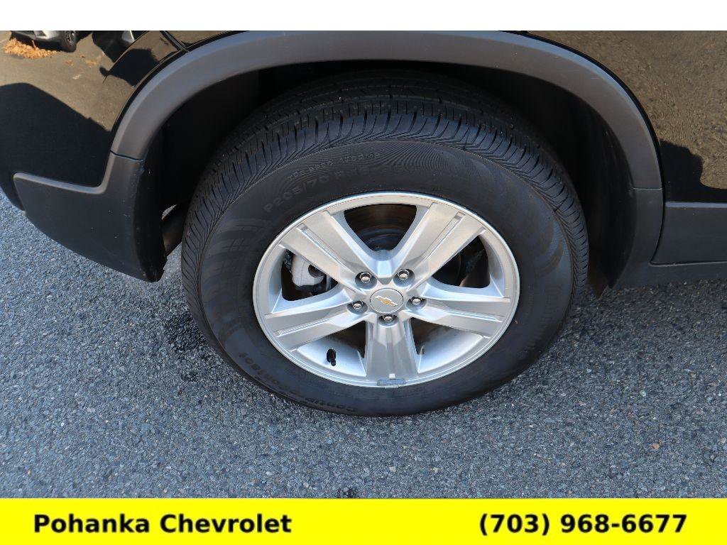 Certified 2022 Chevrolet Trax LT w/ LT Convenience Package image 29