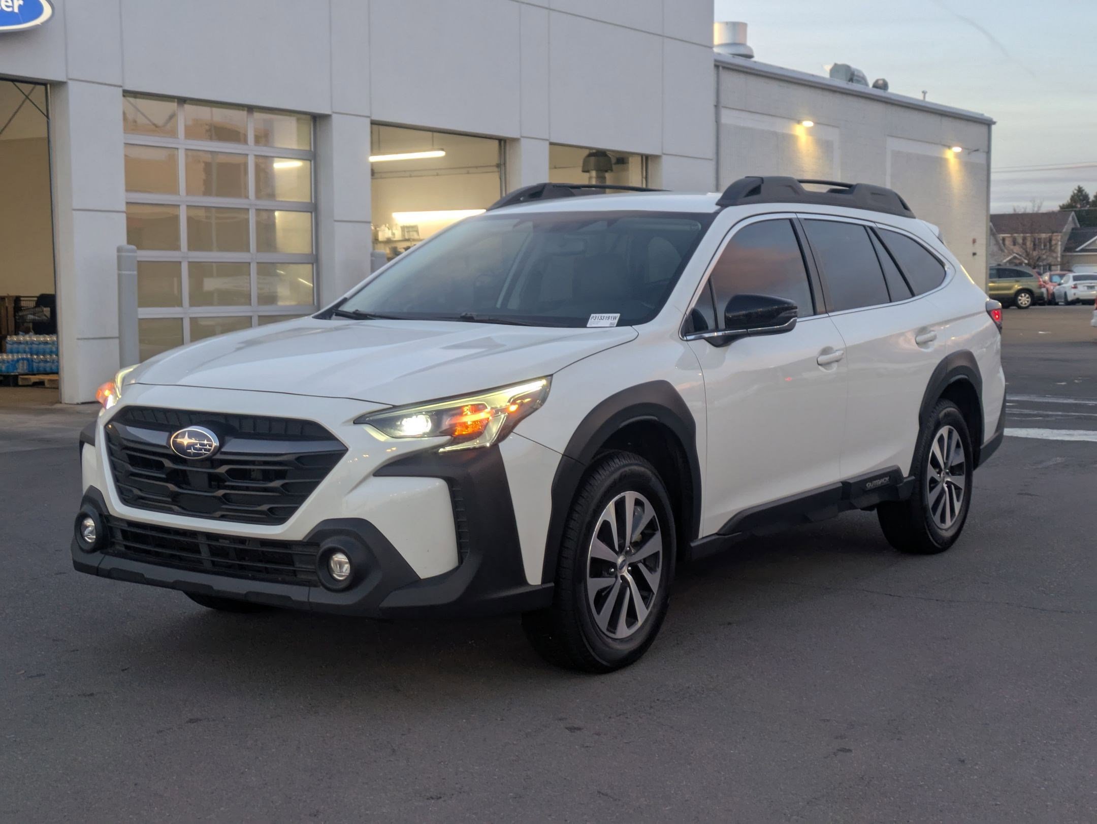 Used 2023 Subaru Outback Premium image 10