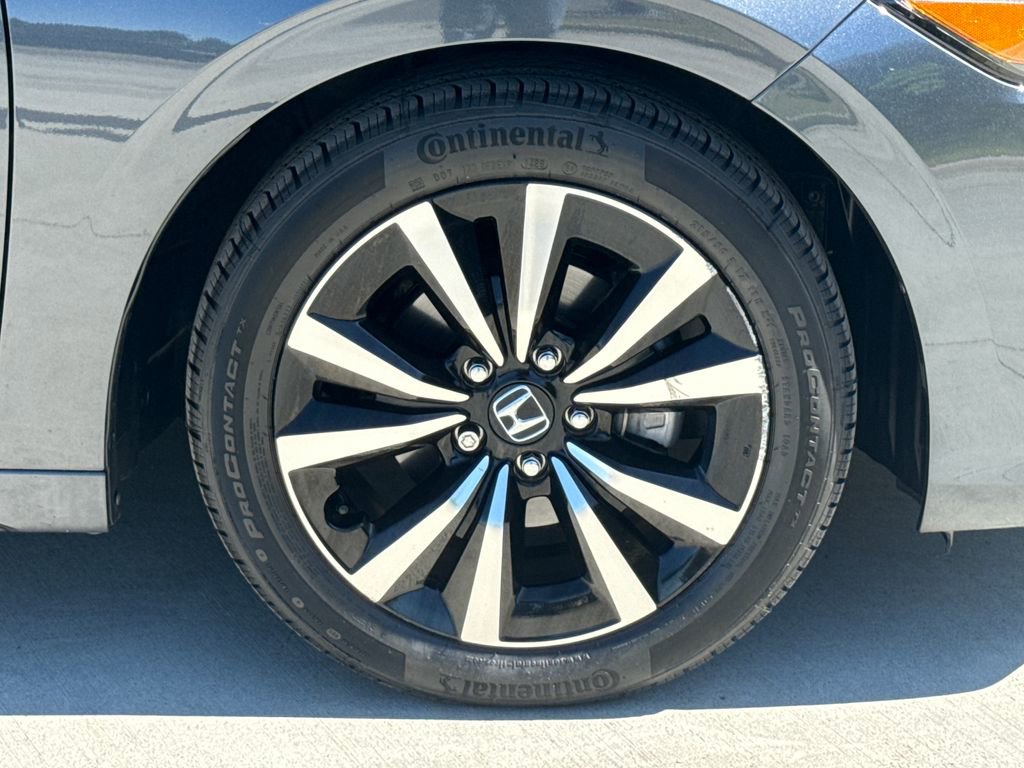 Certified 2024 Honda Civic EX-L image 9