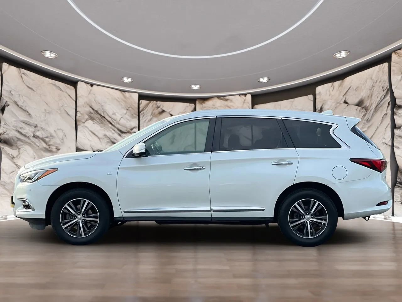Used 2019 INFINITI QX60 Luxe w/ Essential Package image 9