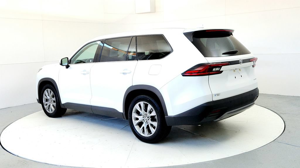 Certified 2025 Toyota Grand Highlander FWD image 4