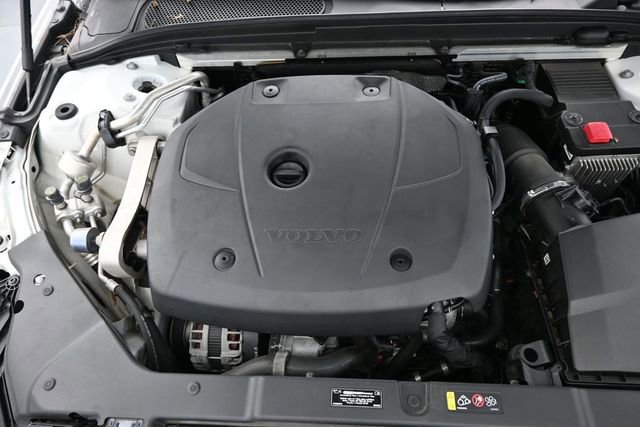 Used 2020 Volvo S60 T5 Momentum FWD image 13