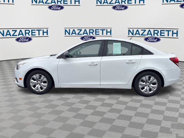 Used 2014 Chevrolet Cruze LS FWD image 4