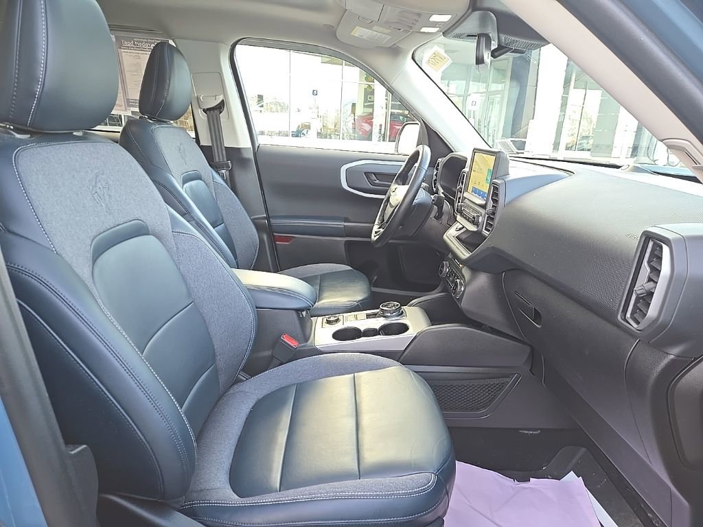 Used 2023 Ford Bronco Sport Outer Banks w/ Tech Package image 18