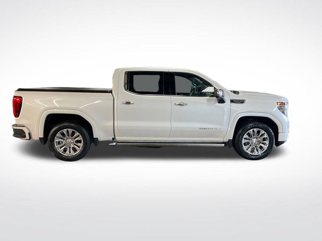 Used 2022 GMC Sierra 1500 Denali w/ Technology Package AWD/4WD image 7