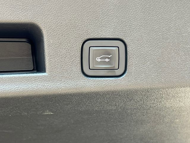 Used 2024 Chevrolet Traverse Z71 AWD/4WD image 45
