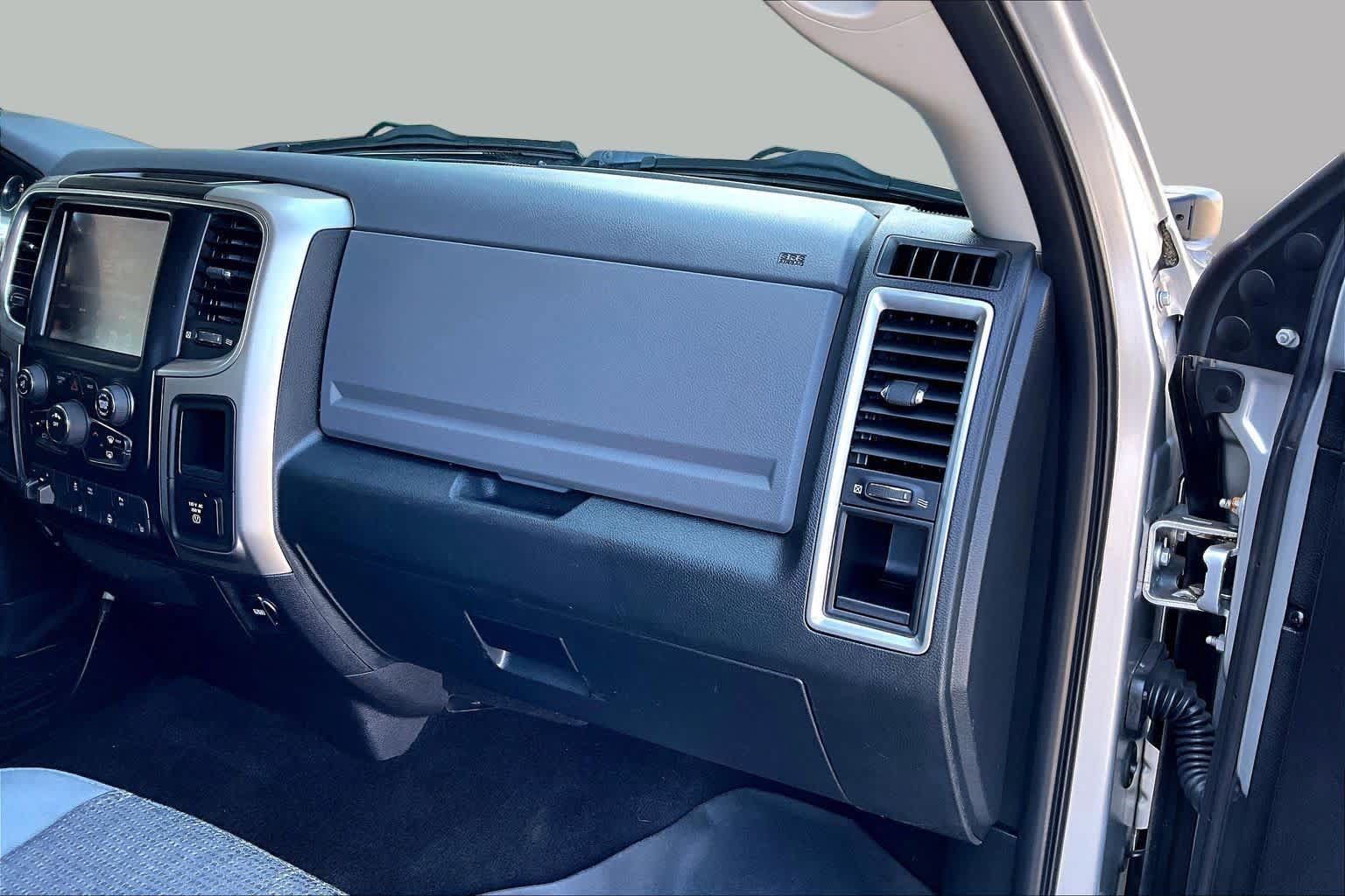 Used 2015 RAM 2500 Big Horn AWD/4WD image 19