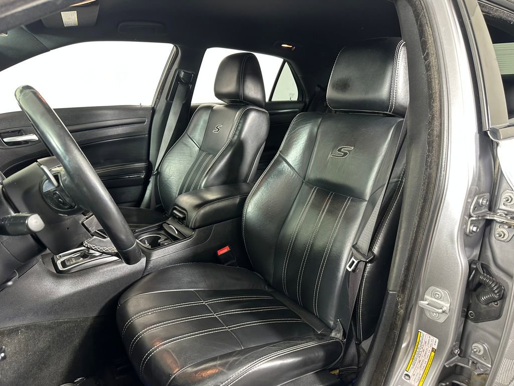 Used 2016 Chrysler 300 S image 14