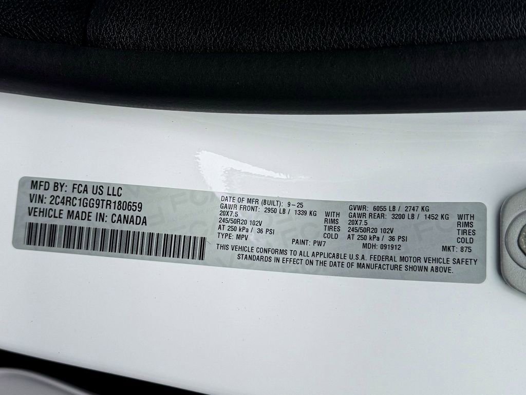 New 2026 Chrysler Pacifica Limited w/ S Appearance Package image 39