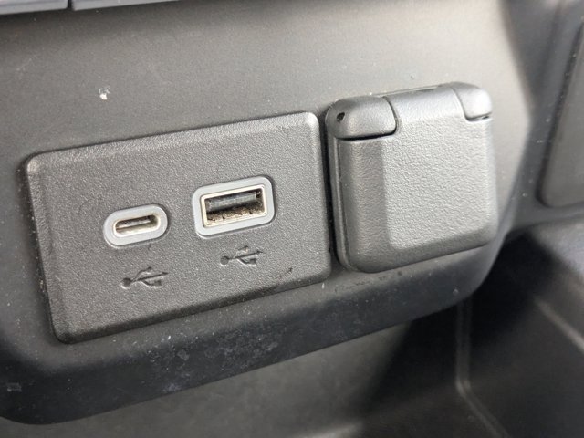 Used 2021 Chevrolet Silverado 1500 LT Trail Boss image 17