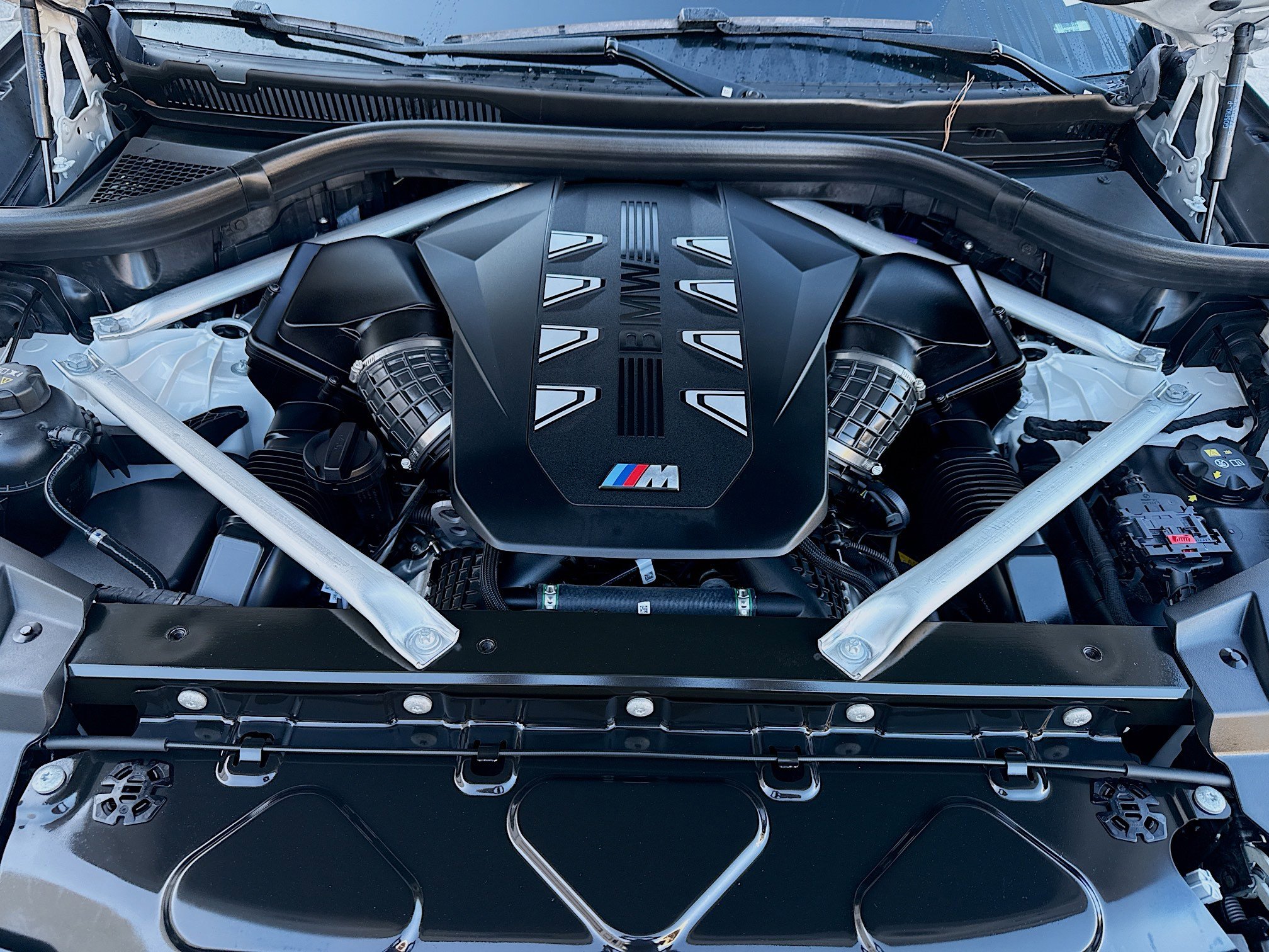 Used 2025 BMW X5 M60i w/ Climate Comfort Package image 37