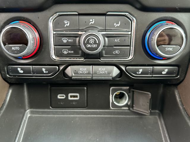 Used 2021 Chevrolet Suburban Z71 AWD/4WD image 37