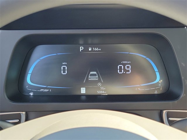 Used 2025 Hyundai Elantra SE image 7