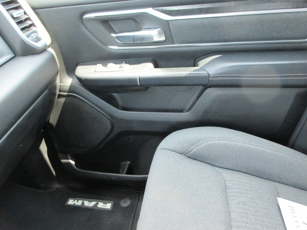 Used 2020 RAM 1500 Big Horn AWD/4WD image 35