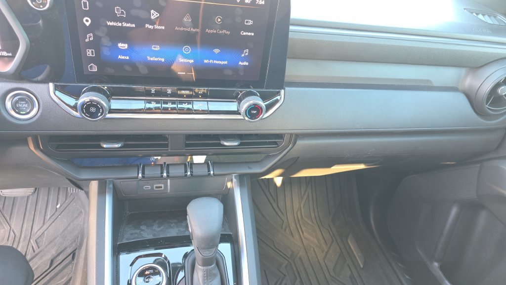 Used 2024 Chevrolet Colorado Trail Boss w/ Advanced Trailering Package AWD/4WD image 21