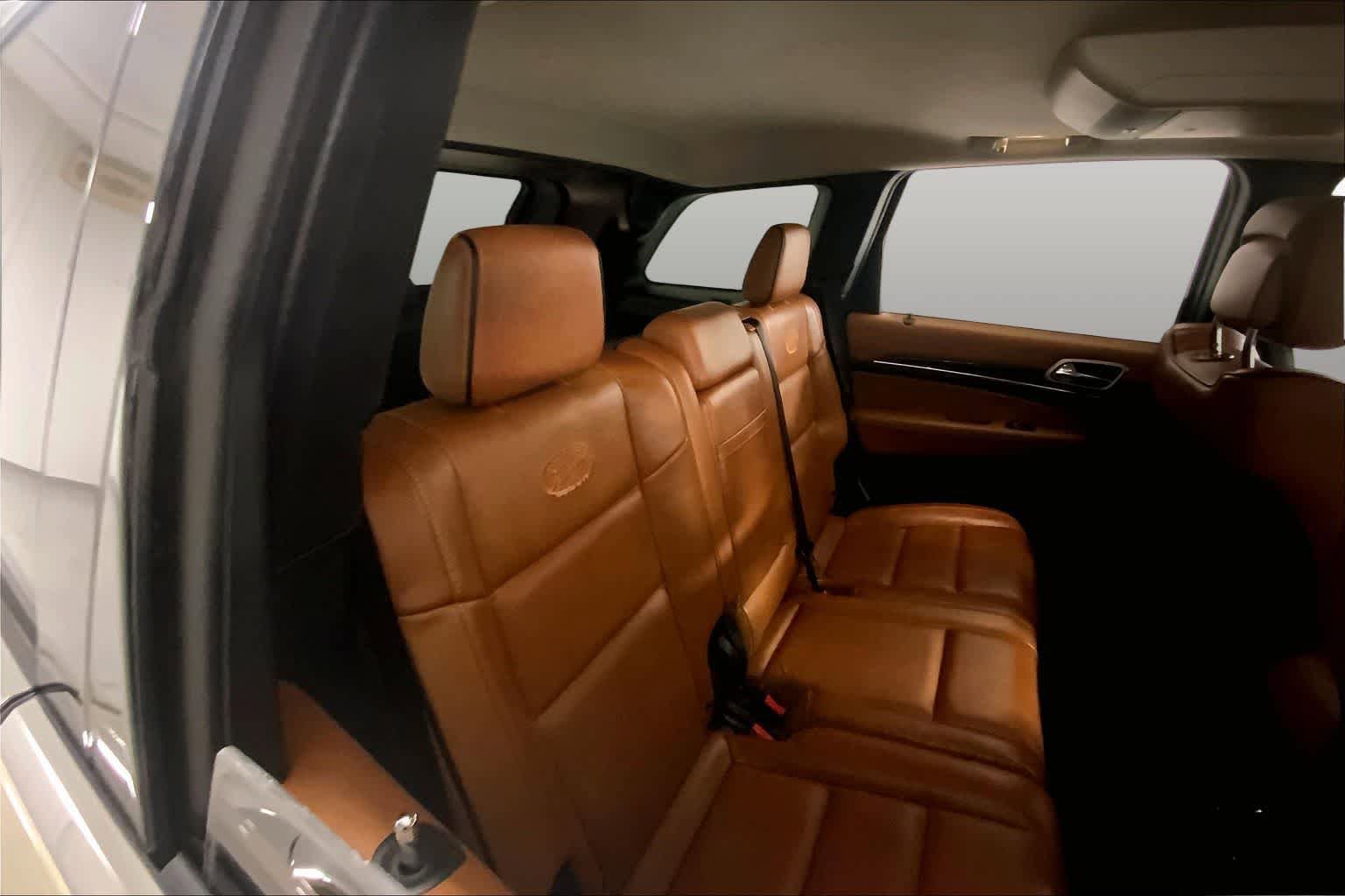 Used 2011 Jeep Grand Cherokee Overland Summit AWD/4WD image 19