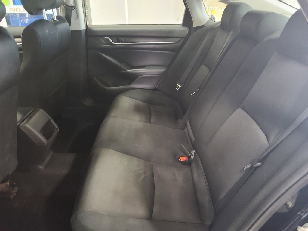 Used 2018 Honda Accord LX image 11